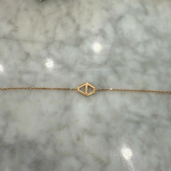 Walters Faith 18k Hexagon Sapphire bracelet - Picture 8 of 8